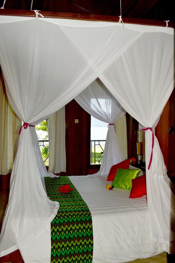 Kungkungan Bay Resort Bitung Extérieur photo